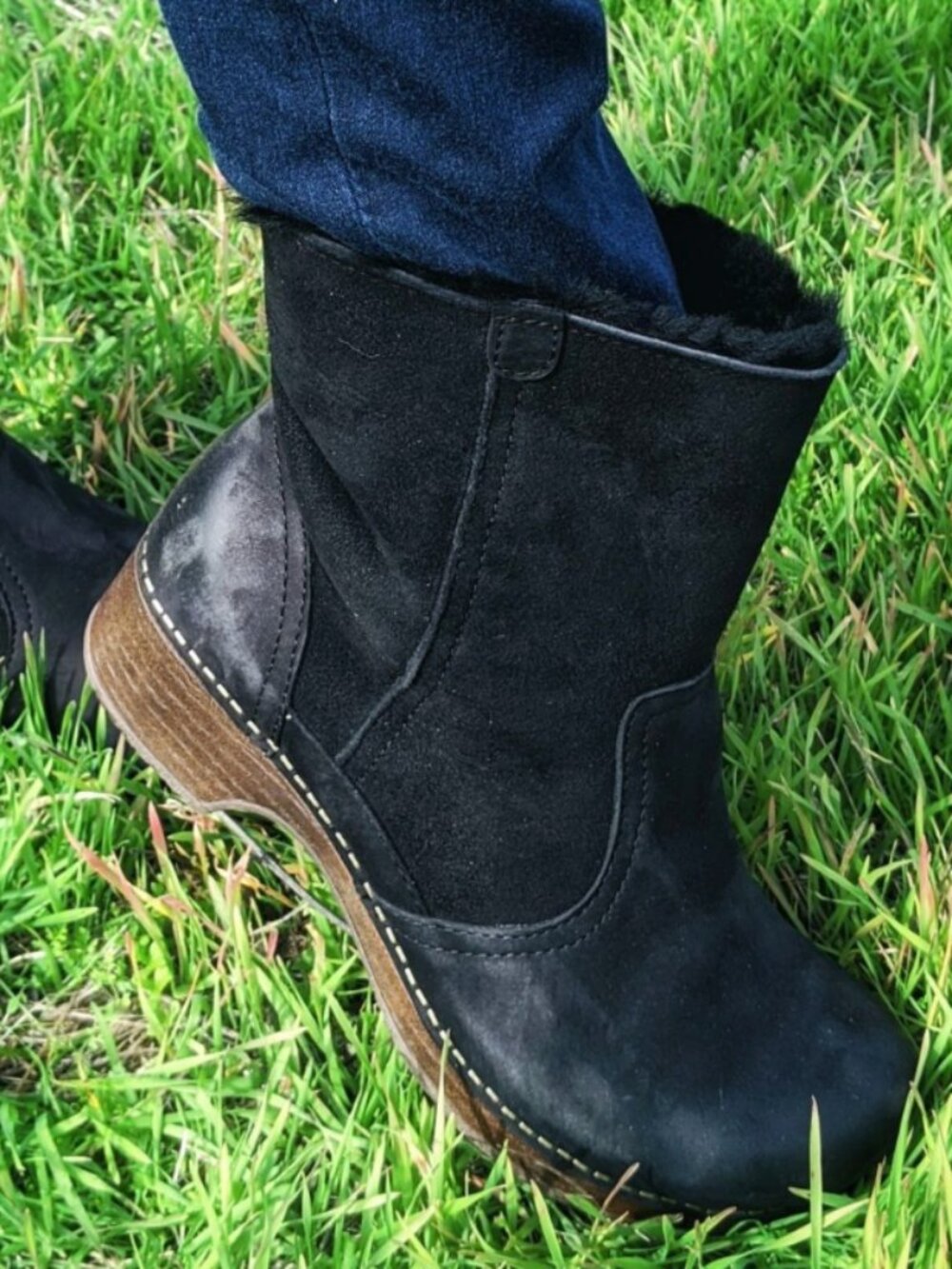 Dansko Bettie Black Burnished Nubuck Booties Sz 39